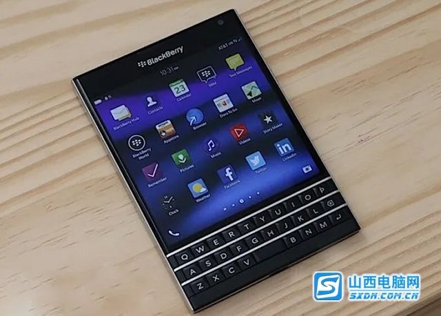 黑莓Passport 太原手机网11.11促2899