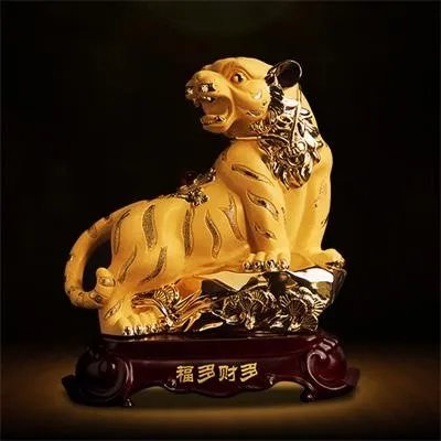 出生贫穷日后大富大贵竟是这生肖：说的就是你（图）