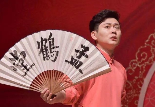 孟鹤堂结两次婚吗?孟鹤堂现任妻子图片