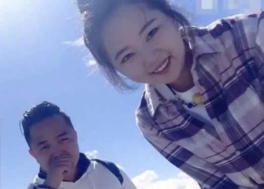 恋爱4个月胖50斤的具体详情：恋爱了就发胖了