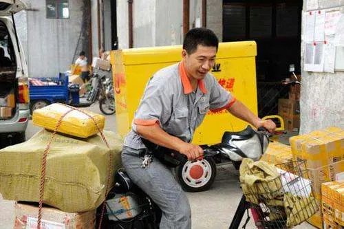 想退款发现居然发货了，这样的购物体验你喜欢吗？