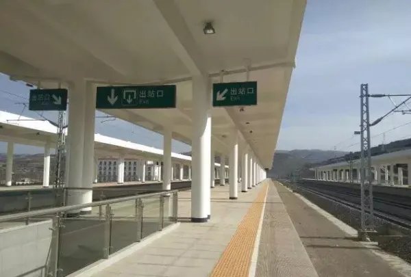 4月30日火车票已发售290万张,今年五一出行增多的可能原因有哪些?