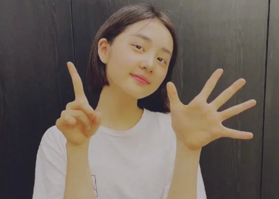 校方否认黄磊女儿黄多多被开除，都说了啥？