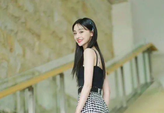 郑爽晒粉丝公益证书是怎么回事?