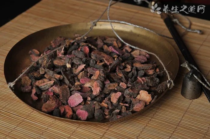 货车撞倒小孩逃逸 发生车祸怎么急救