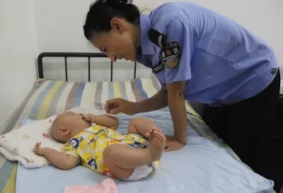 英籍女孩中国寻亲：没有怨恨。被遗弃小孩有寻亲的必要吗？