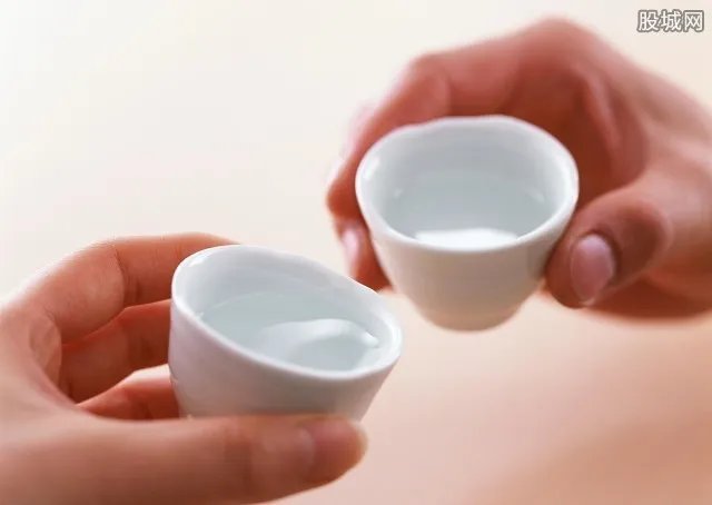 太原销毁假冒名酒 假冒名酒案值上千万元不等