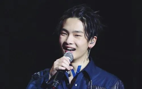 周震南多高多大年纪2000还是1999 周震南手臂的纹身图案有啥意义