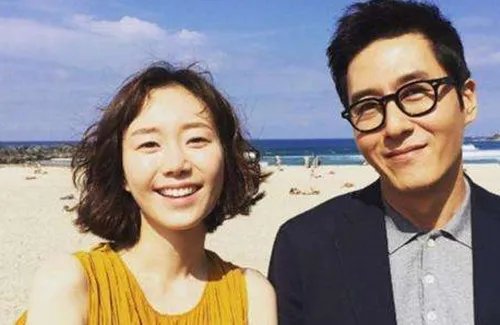 金柱赫车祸去世原因引发争议    其女友泪流不止、不忍直视