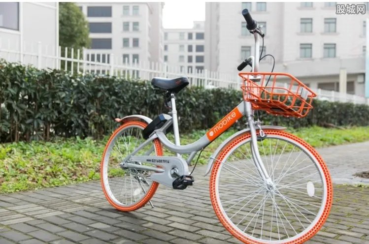 胡玮炜结婚了吗 胡玮炜父亲是首富吗