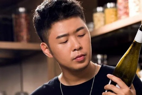 杜海涛和沈梦辰同居并不稀奇，但是让网友大吃一惊的家庭背景究竟有多强？