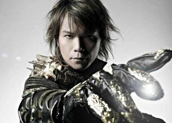 把开怀填进我的心扉