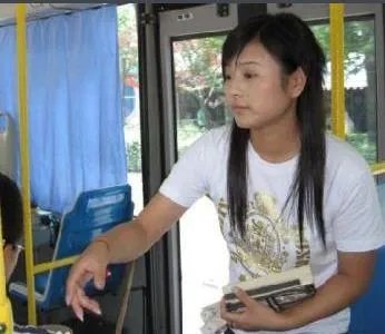 公交mm私照和资料：扬州公交mm浦娟现状与近照