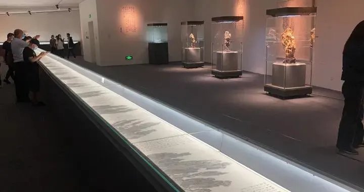 明代杰作《十面灵璧图卷》亮相，该画作有哪些别致之处？