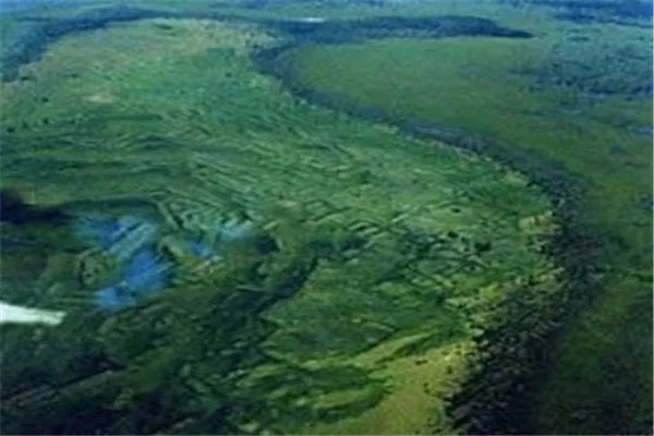 世界十大诡异公路 郭亮隧道上榜,第七被称为幽灵之路