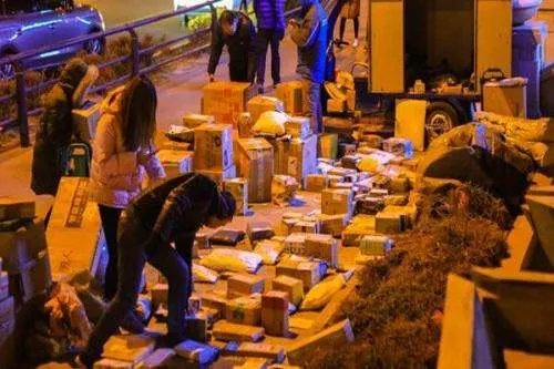 想退款发现居然发货了，这样的购物体验你喜欢吗？