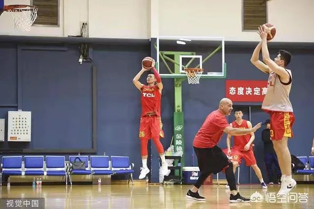 陈林坚23+5三分帮助福建逆转天津，他的三分球能力这么强，为何李楠不带他？