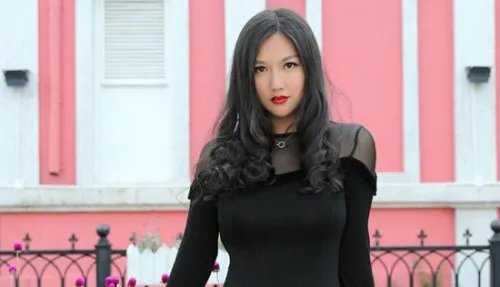 LOL美女小苍MM生活工作写真照集 秀女仆装