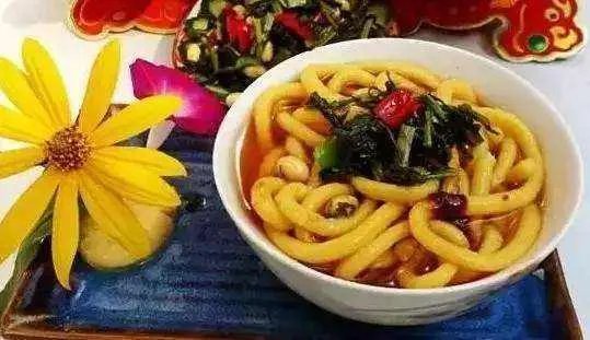 一家9口聚餐疑食物中毒7人死亡，真相到底是什么？