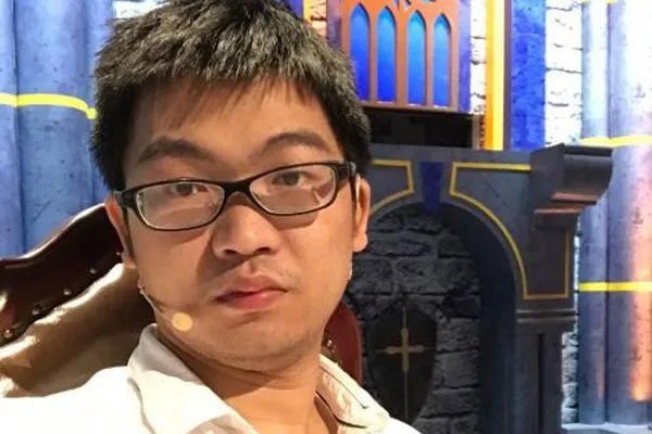 安德罗妮和板娘闹离婚的原因 结婚后多少人羡慕强强联手