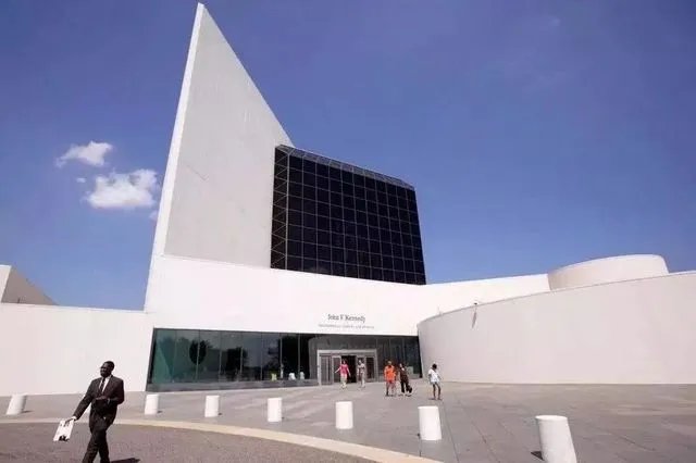 著名建筑师贝聿铭故居出售，他亲自操刀的家居然是这样的？