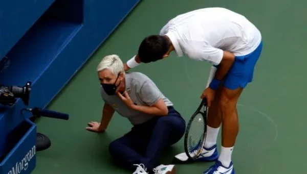 德约科维奇误伤裁判,误伤裁判会有什么后果?