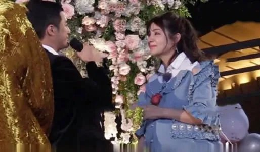 姜潮求婚视频曝光:画面过程是这样可见用心了