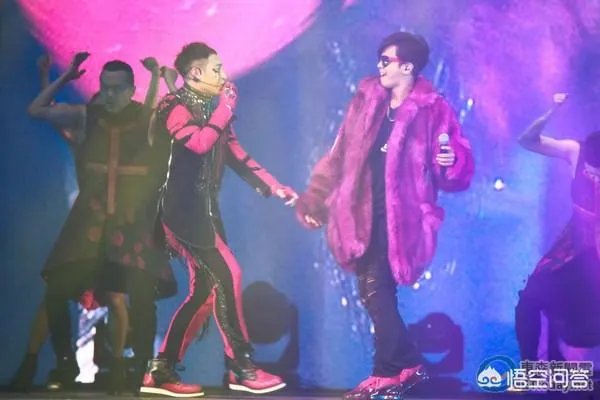 还有哪些像“路边只有一辆共享单车，潘玮柏和罗志祥谁能骑”的脑洞大开的问题？