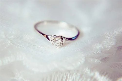 一般婚戒多少钱 买婚戒什么的价格比较好