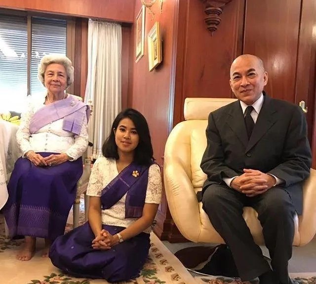 晚年和长子相依为命的莫尼克王后,她的次子是怎么死的?