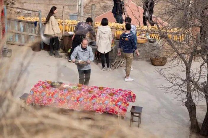 王宝强下乡抓猪是什么节目?