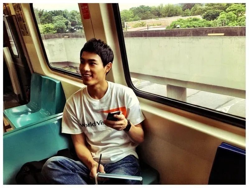 杨佑宁得女，其工作室评论了什么引发网友热议呢？