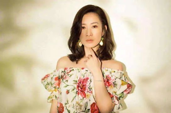 佘诗曼结婚了吗 佘诗曼男友是谁及感情经历