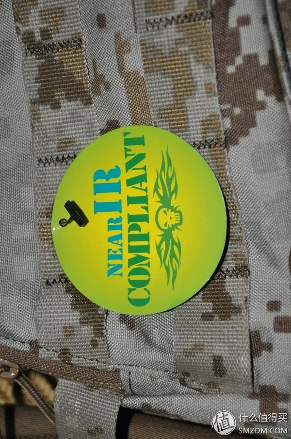 我去年买了个登山包，超耐磨——晒 Camelbak  驼峰 H.A.W.G. 500 登山包