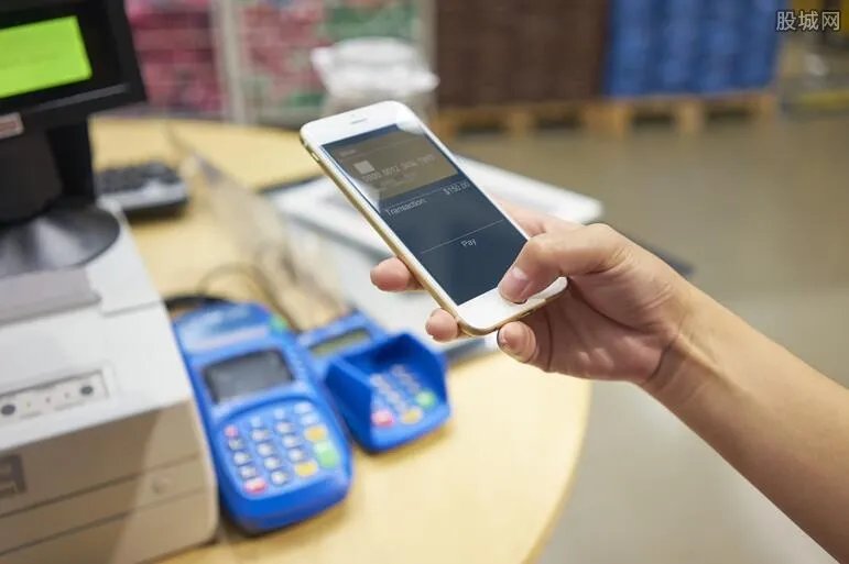 安倍回应扫码支付 无现金支付模式已在日本普及?