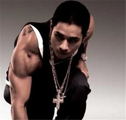 【图】刘承俊纹身图片曝光 近日竟为自己错误下跪道歉