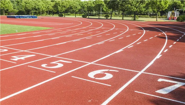 标准的田径跑道为什么是椭圆形 标准田径场为什么是椭圆