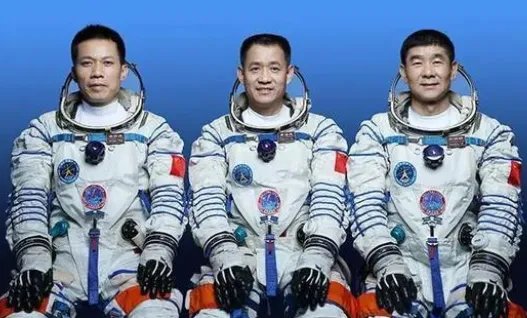 神舟十二航天员名单
