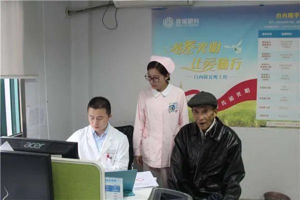 常凯导演一家4口去世,为什么由湖北电影制片厂来发布消息?