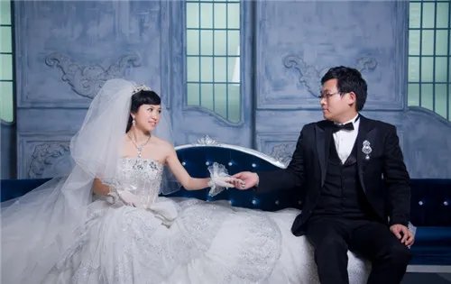深圳婚纱团购靠谱吗 如何团购婚纱摄影服务