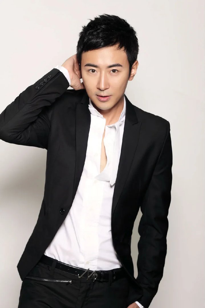 赵丽颖荧幕初吻给了高梓淇照片 高梓淇家庭条件好吗