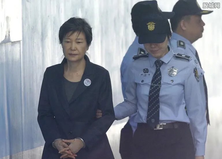 韩检方起诉崔顺实 韩国总统朴槿惠是共谋