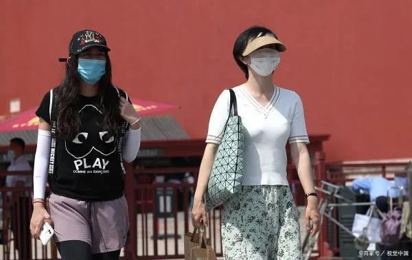 四川热过吐鲁番，多地气温破纪录，是什么原因造成的？