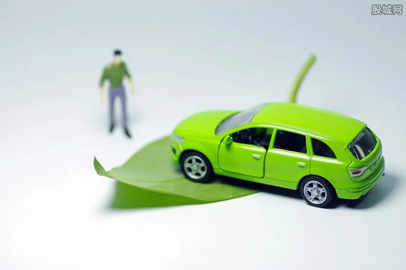 新能源车超43万人 指标申请者至少等待8年多