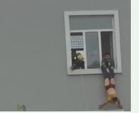 自解腰带坠楼身亡：为什么会想不开,真相是什么样子的