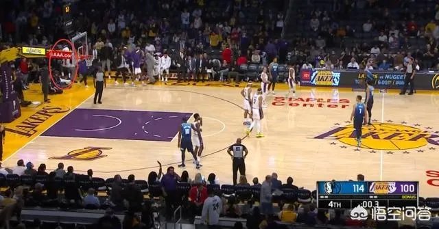 湖人10连胜被终结之后,东契奇主动走向湖人替补席,老詹却转身就走,你怎么看?