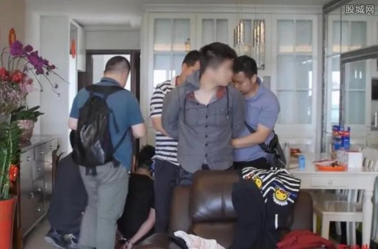 校园套路贷诈骗案 借6千还12万利息高得惊人