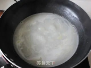 奶汤蒲菜