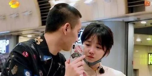 陈小纭前男友是哪位歌手麦亨利是谁 历任男友情史盘点和张睿关系