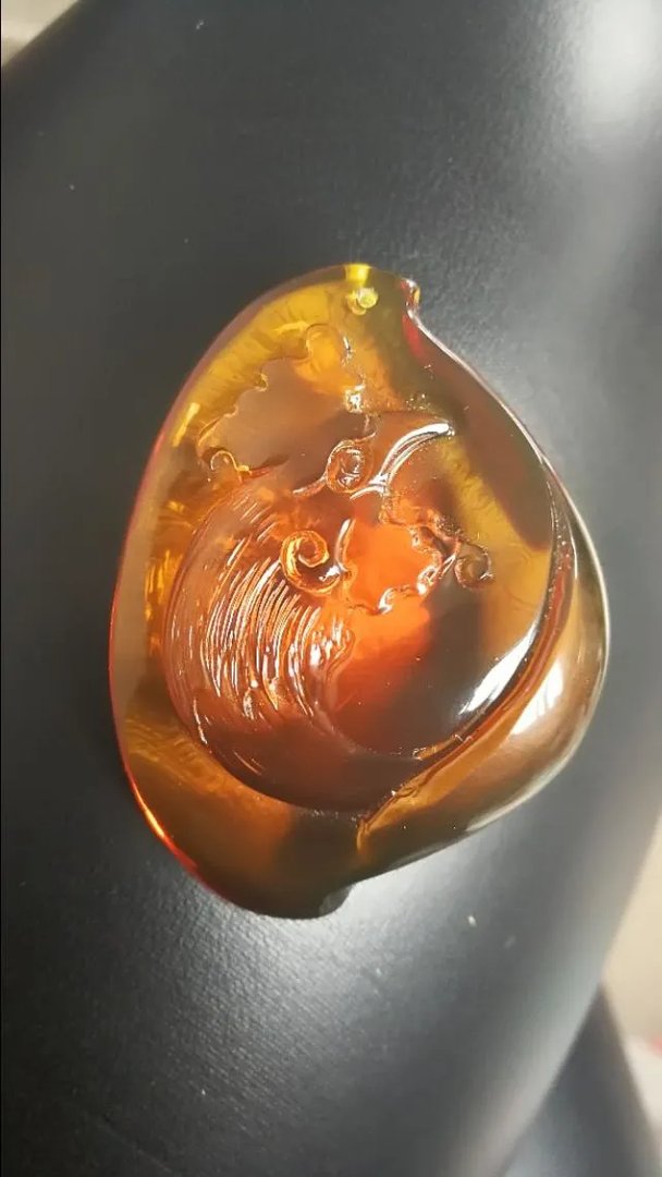 这个不是琥珀吧？